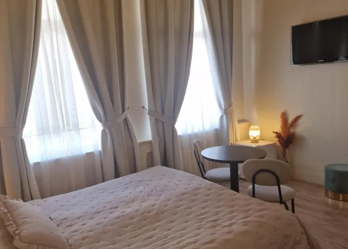 بيت ضيافة Zee En Duinzicht 3*