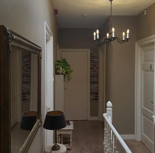 招待所 大海和山丘膳食公寓 3*